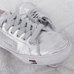 Tommy Hilfiger sneakers